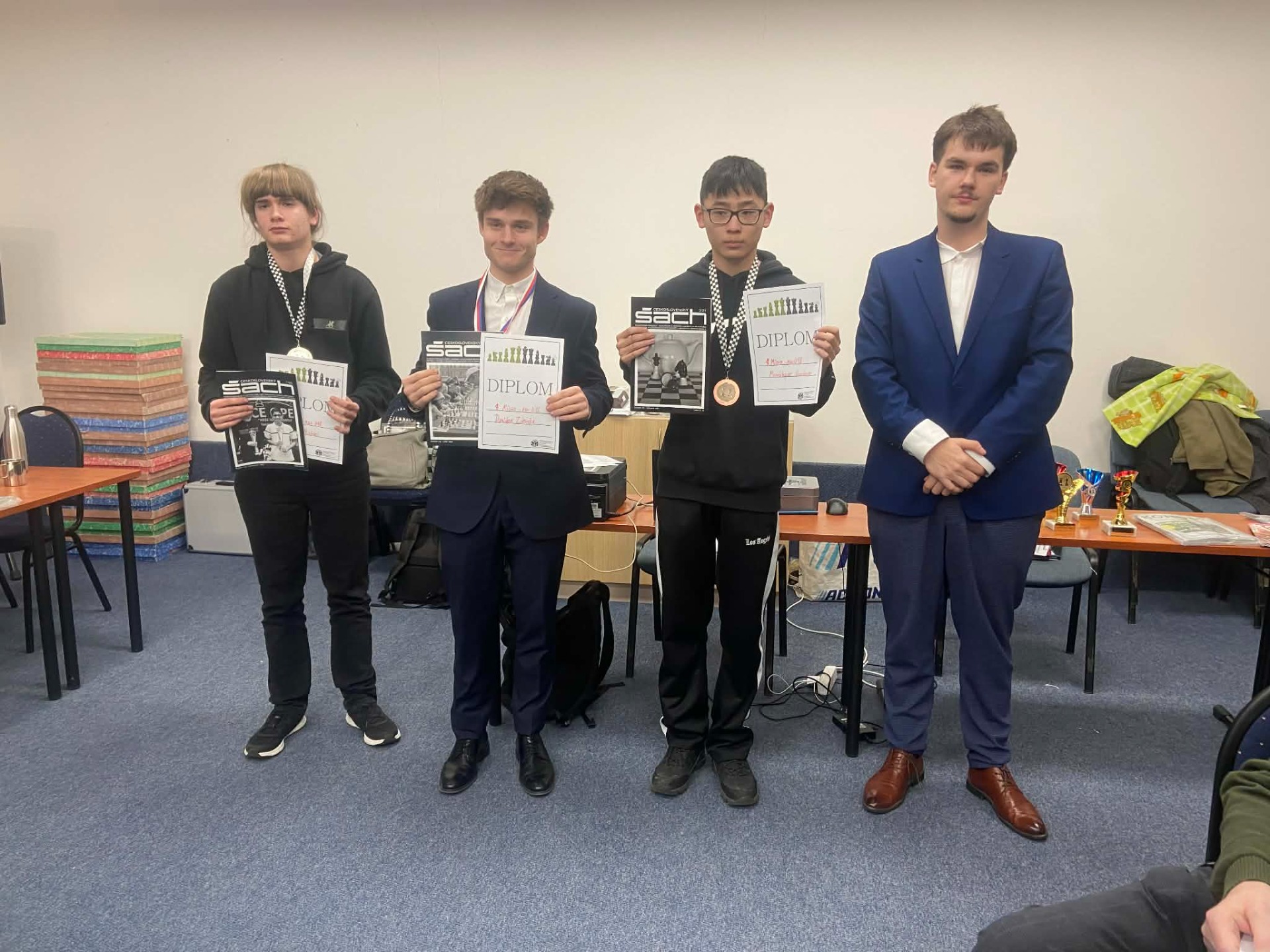 Zleva: Stein M., Davídek Z., Munkbayar U.